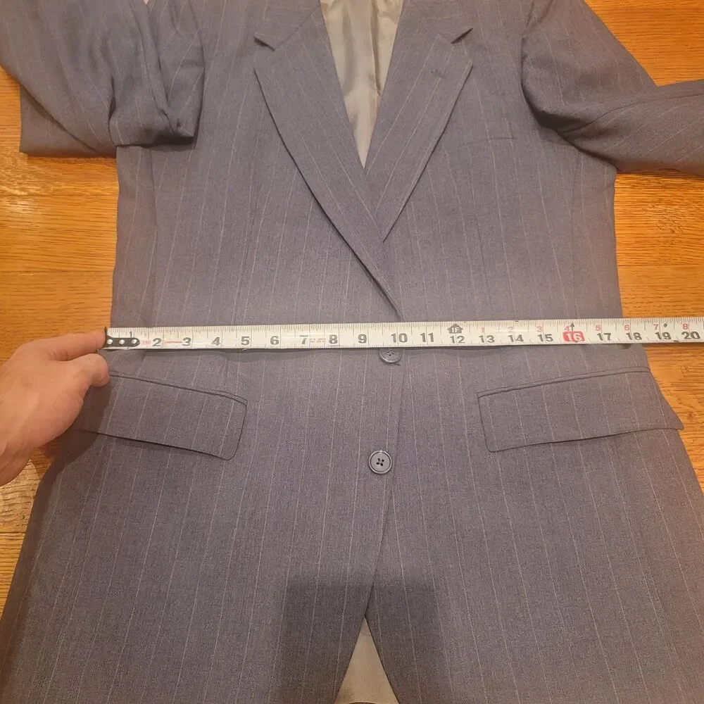 Vintage Givenchy Gentleman Chequers 38R Charcoal Pinstripe Blazer ACTWU USA Made